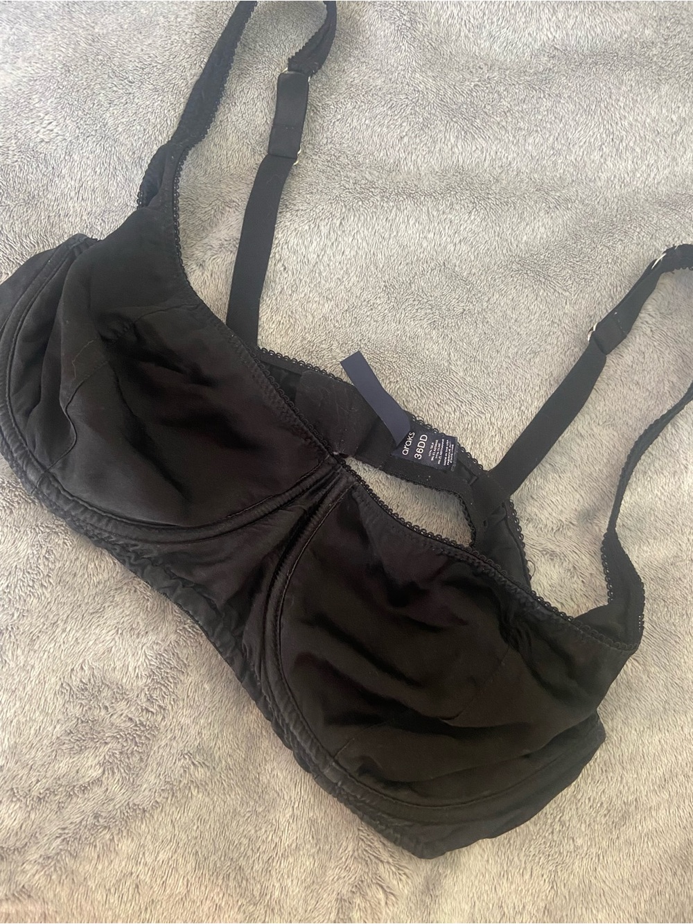 Classic Black Full-Coverage Underwire Bra